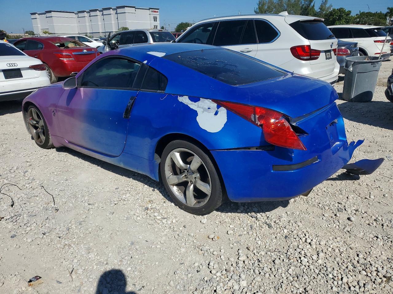 2004 NISSAN Z