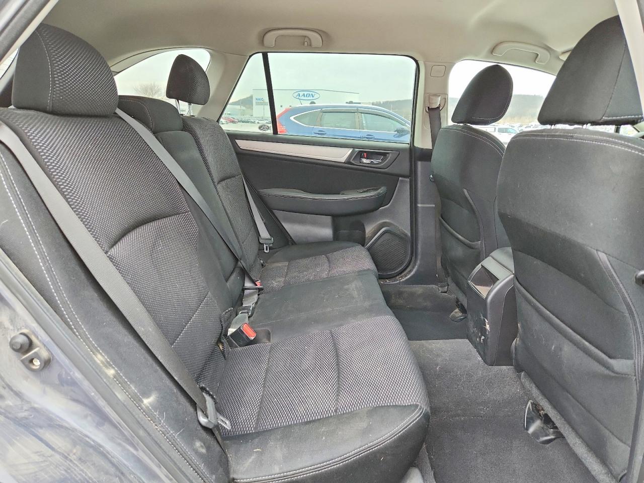 2017 SUBARU Outback