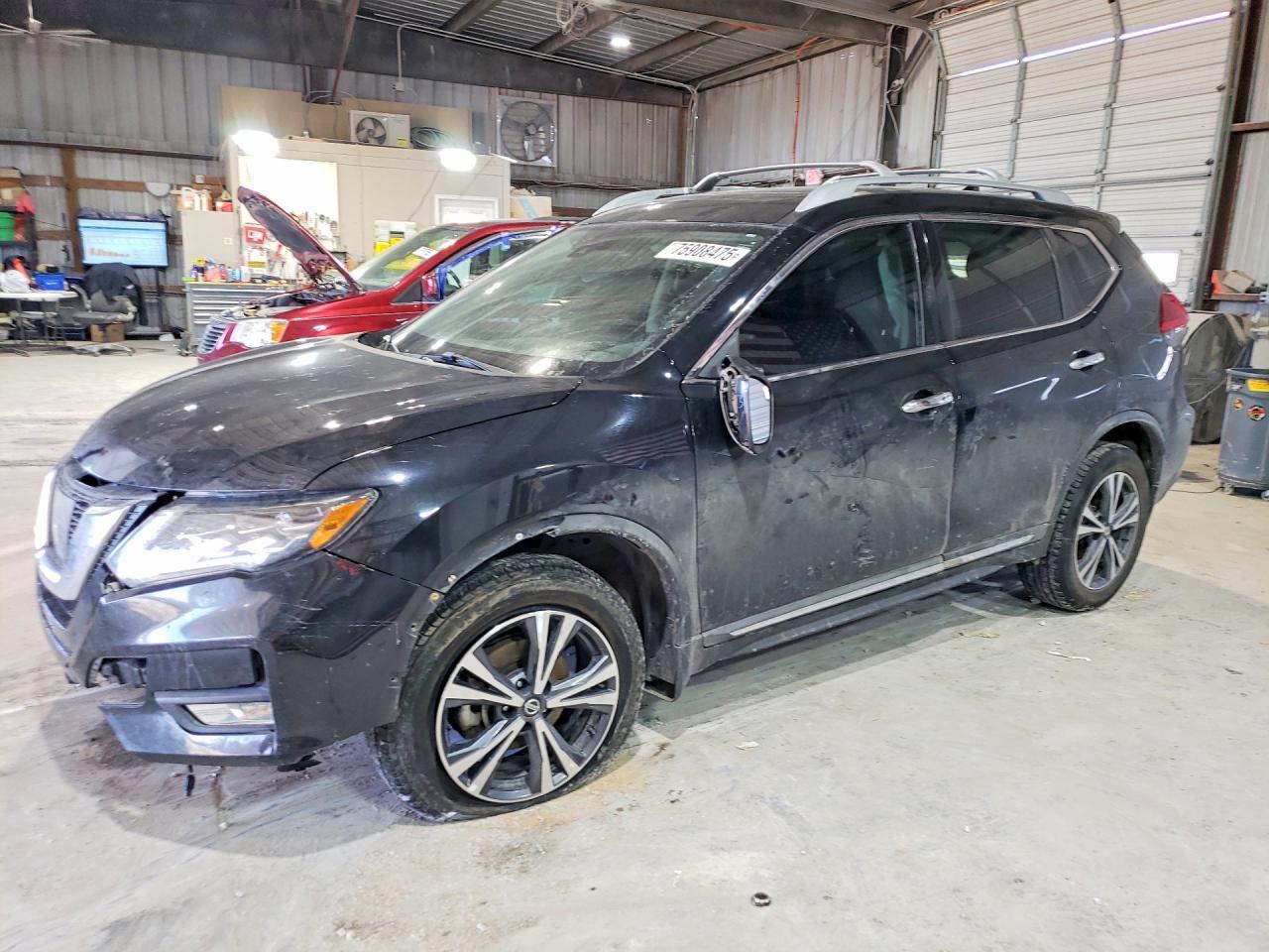 2017 NISSAN ROGUE