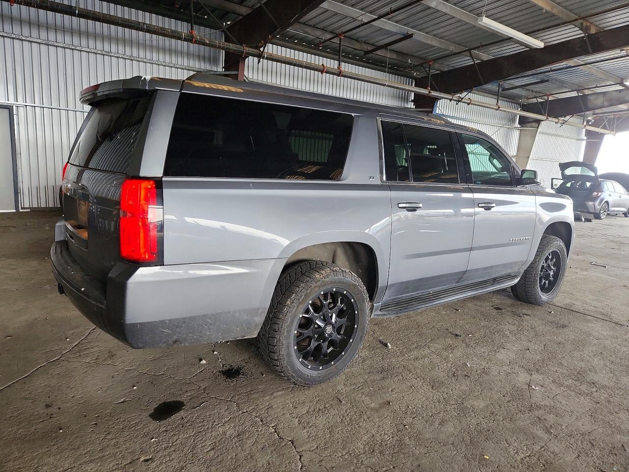 2019 CHEVROLET Suburban
