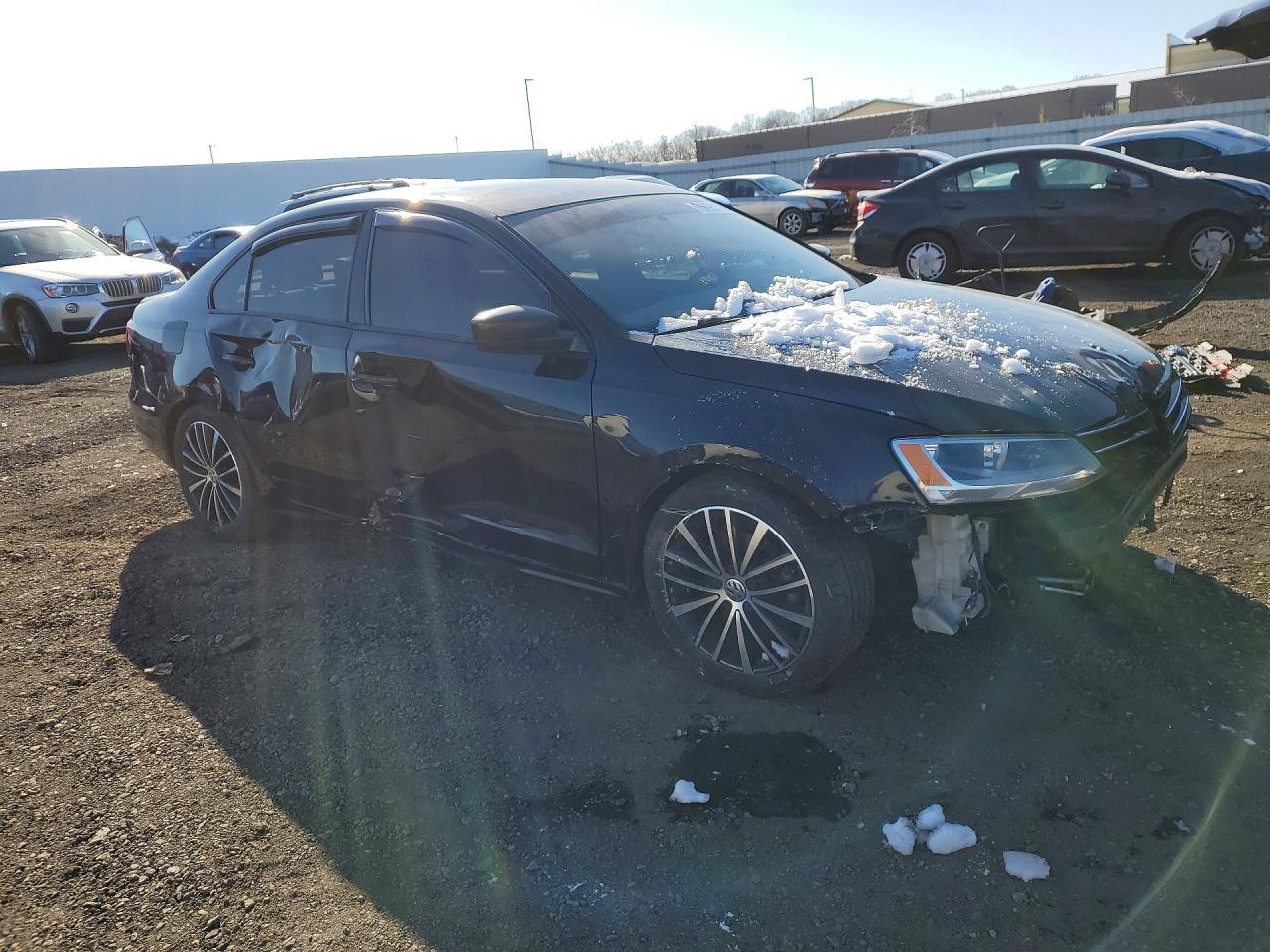 2016 VOLKSWAGEN JETTA