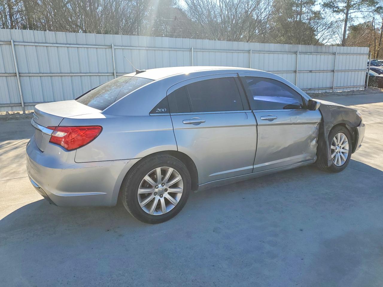 2014 CHRYSLER 200
