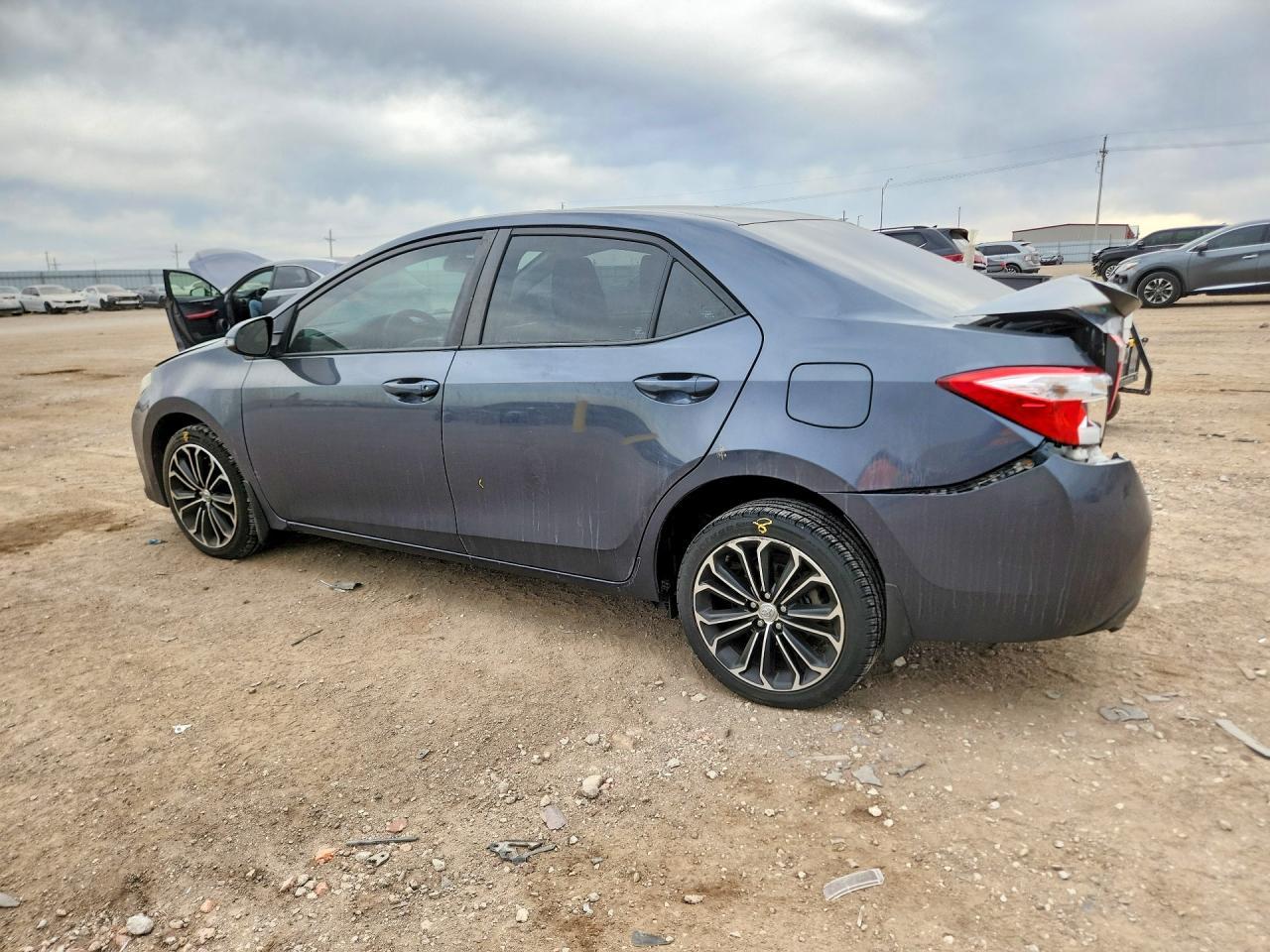 2016 TOYOTA COROLLA