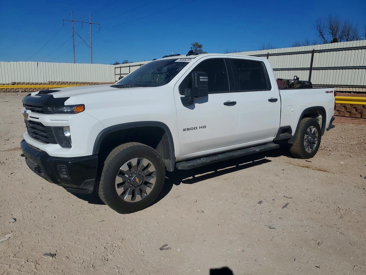 2025 CHEVROLET Silverado