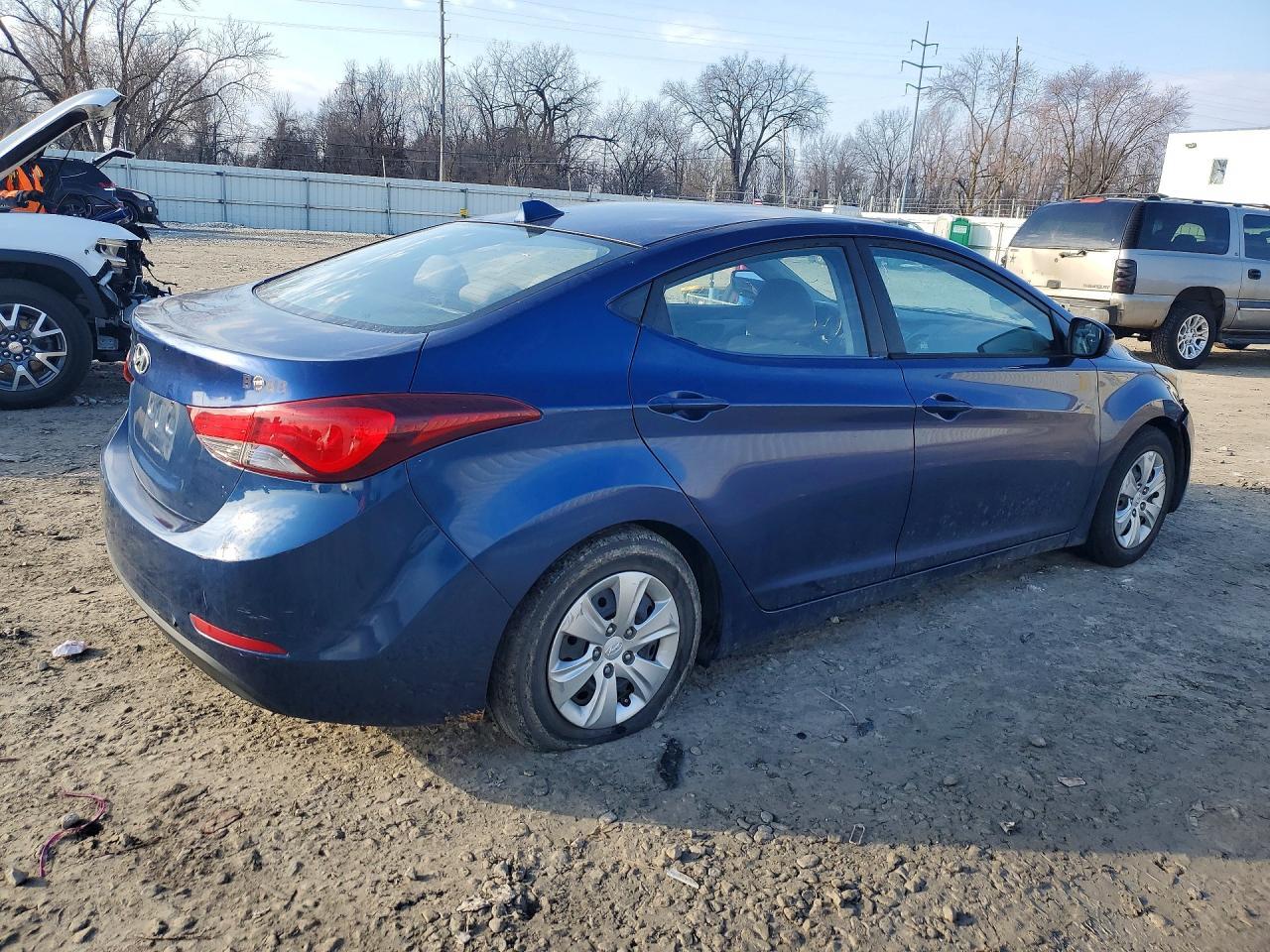 2016 HYUNDAI ELANTRA
