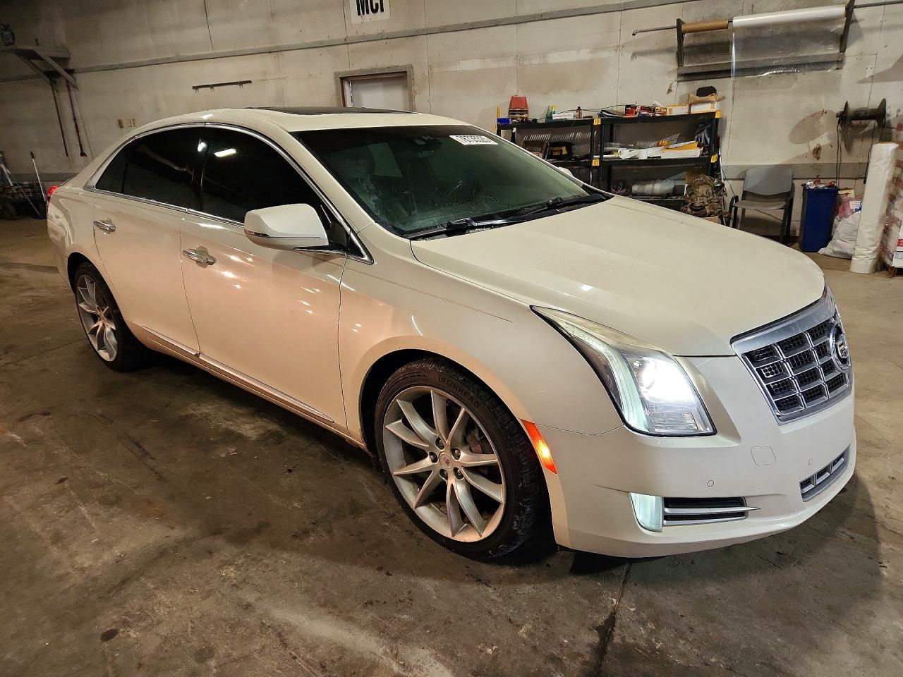 2013 CADILLAC XTS