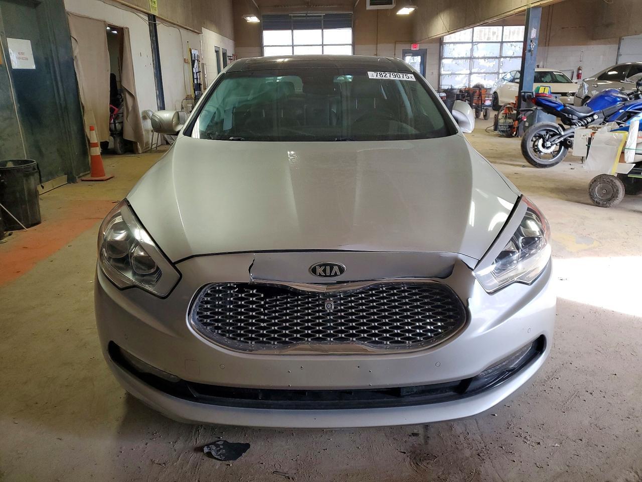 2016 KIA K900
