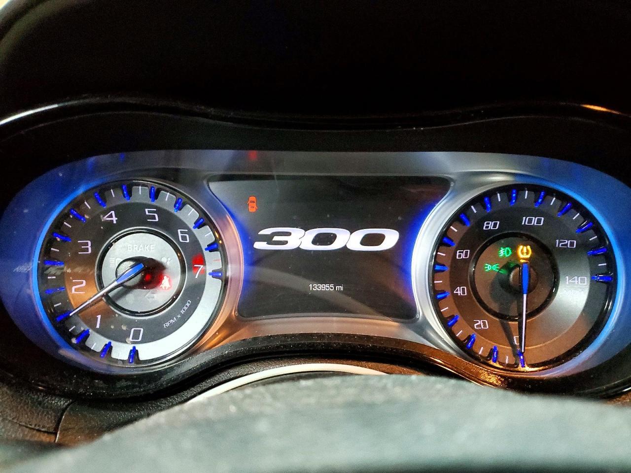 2015 CHRYSLER 300