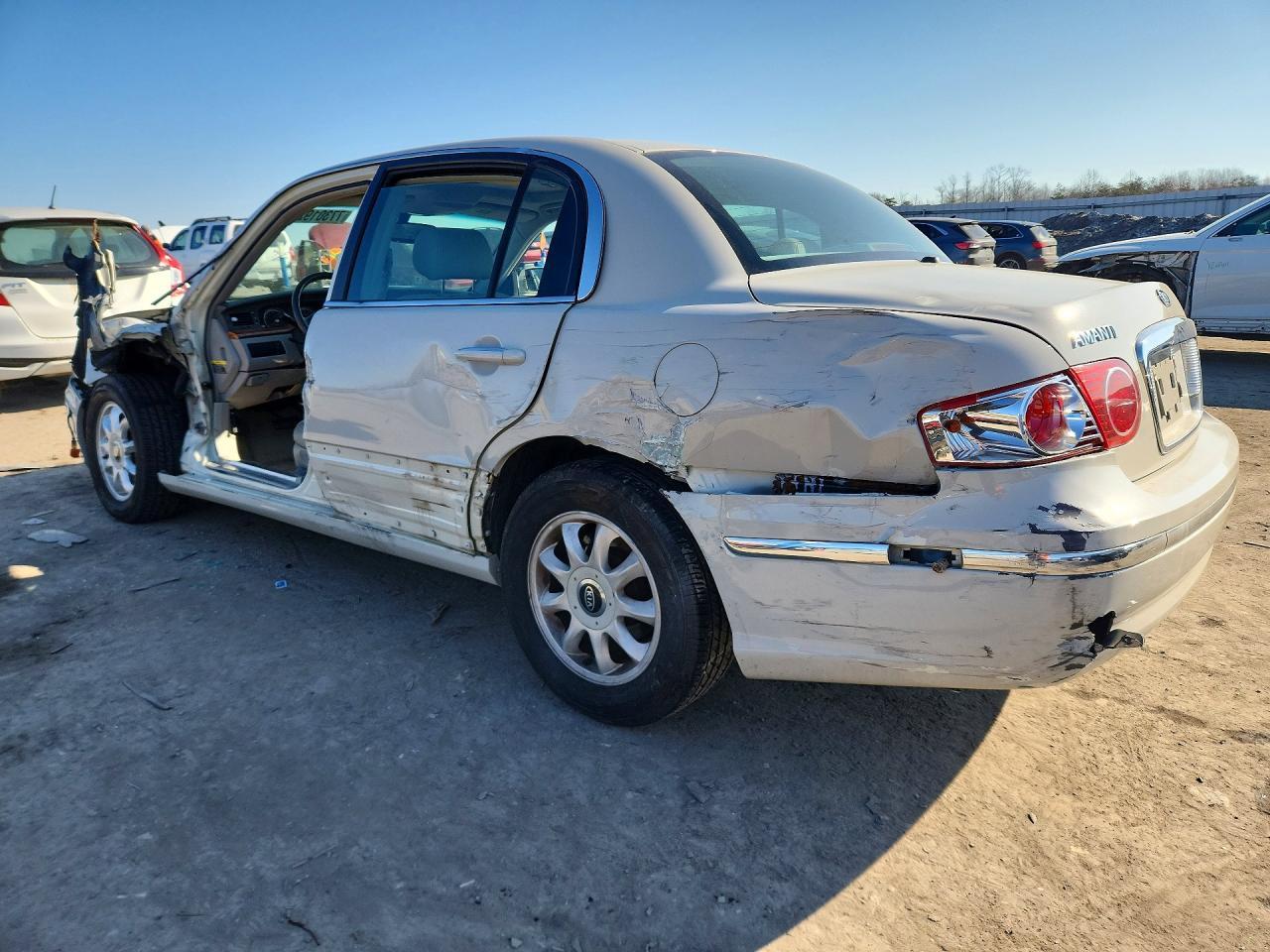 2004 KIA Amanti