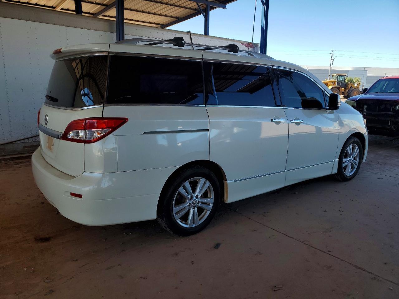 2014 NISSAN Quest