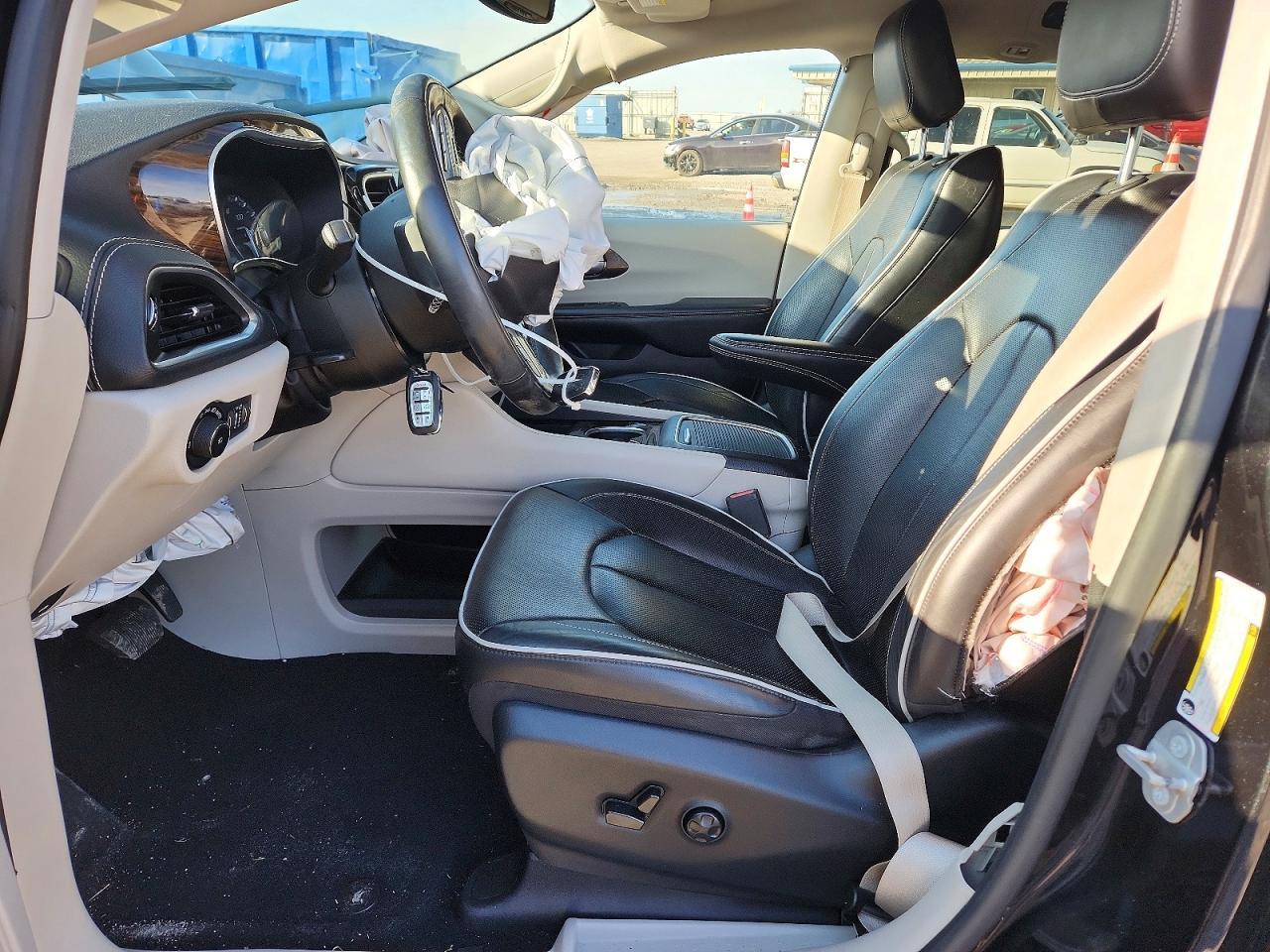 2022 CHRYSLER Pacifica