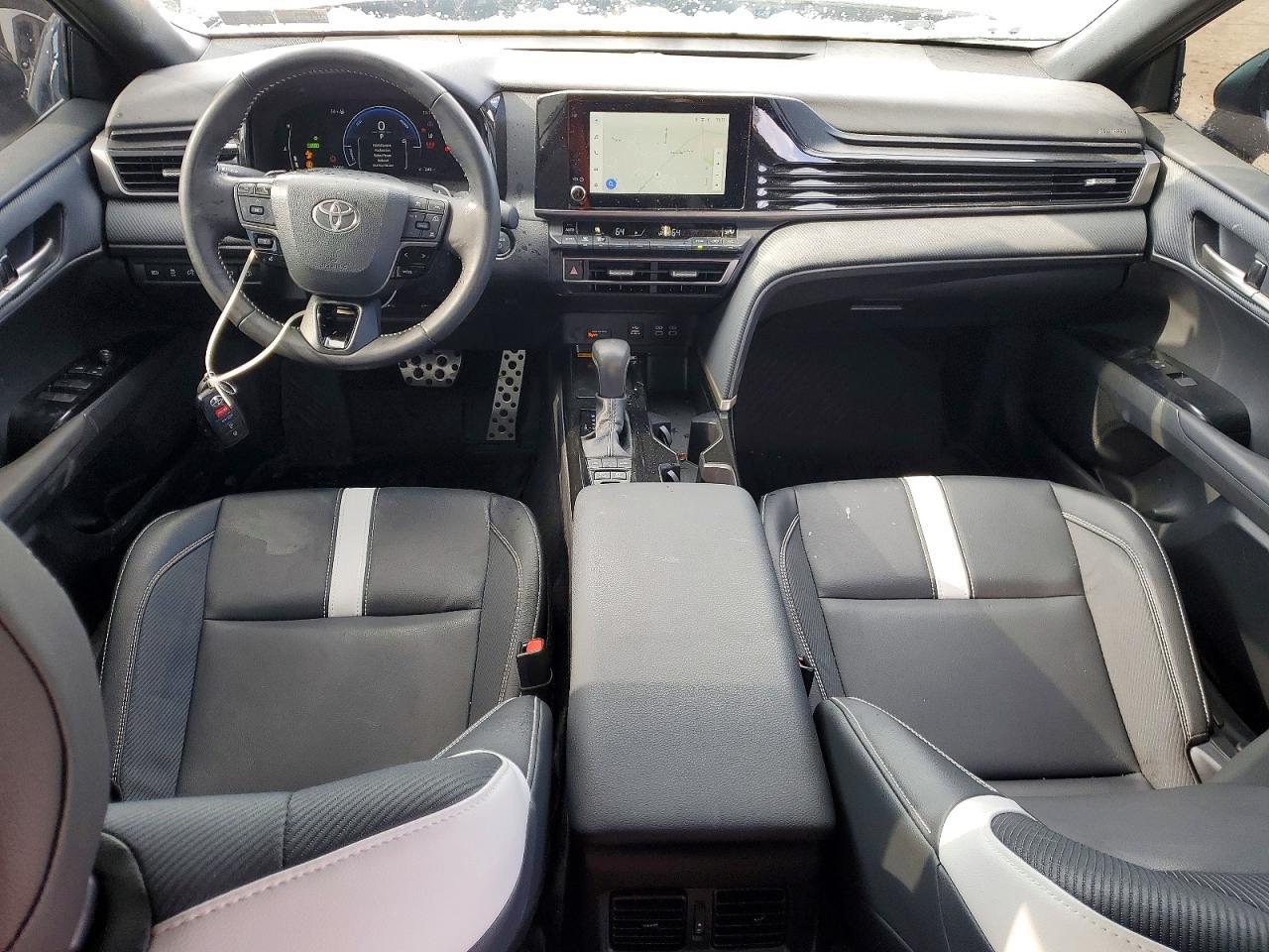 2025 TOYOTA CAMRY