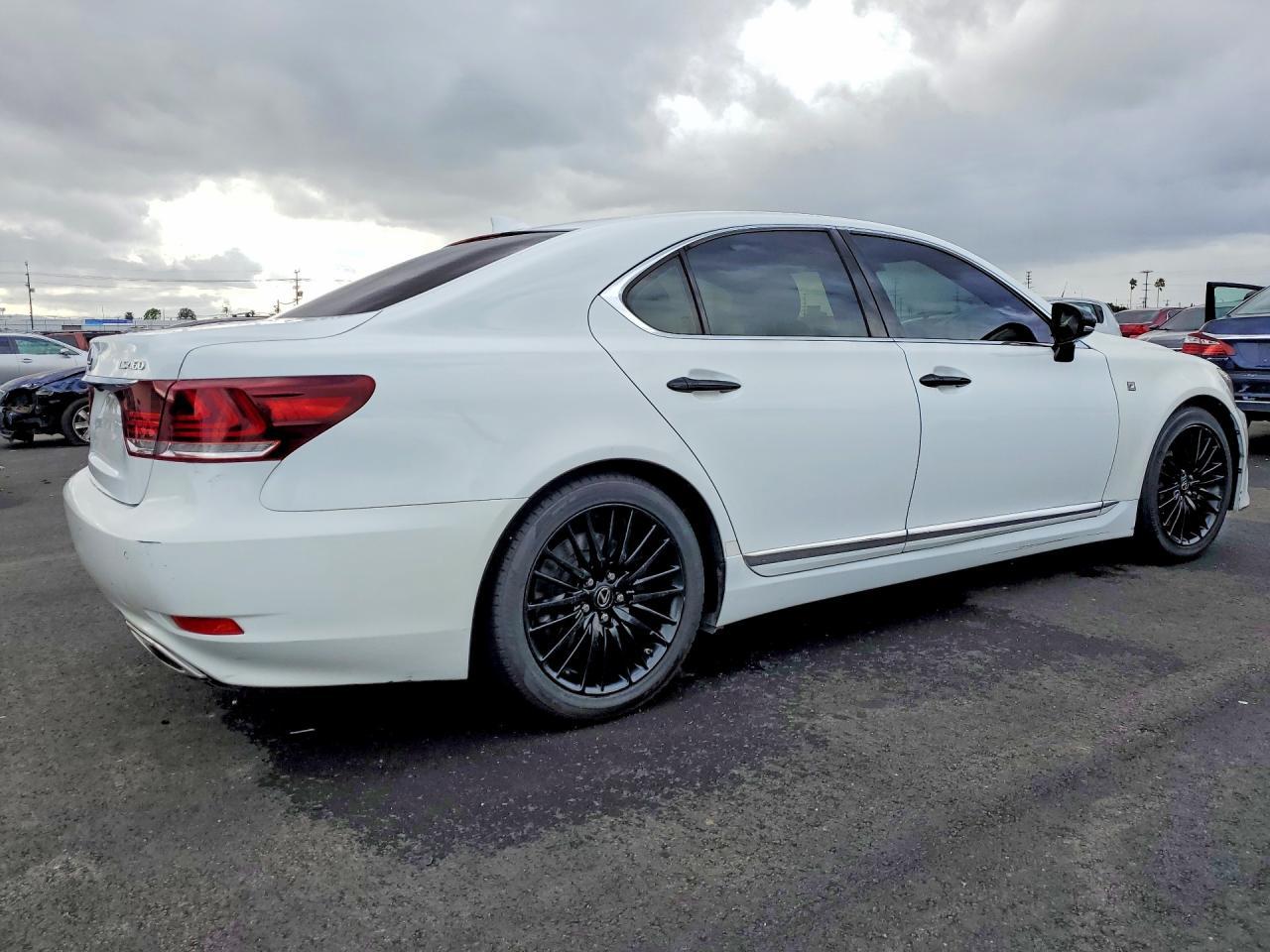 2015 LEXUS LS 460
