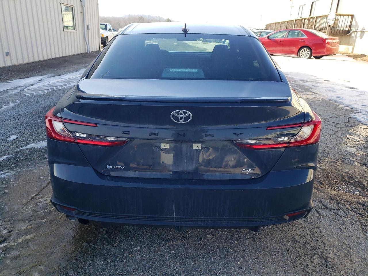 2025 TOYOTA CAMRY