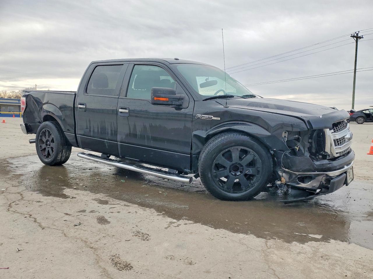 2013 FORD F-150 Lightning