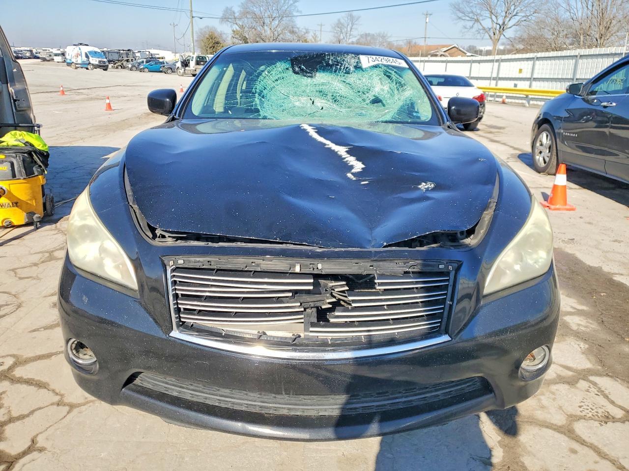 2013 INFINITI M37