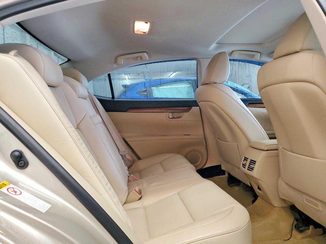 2015 LEXUS ES 300H
