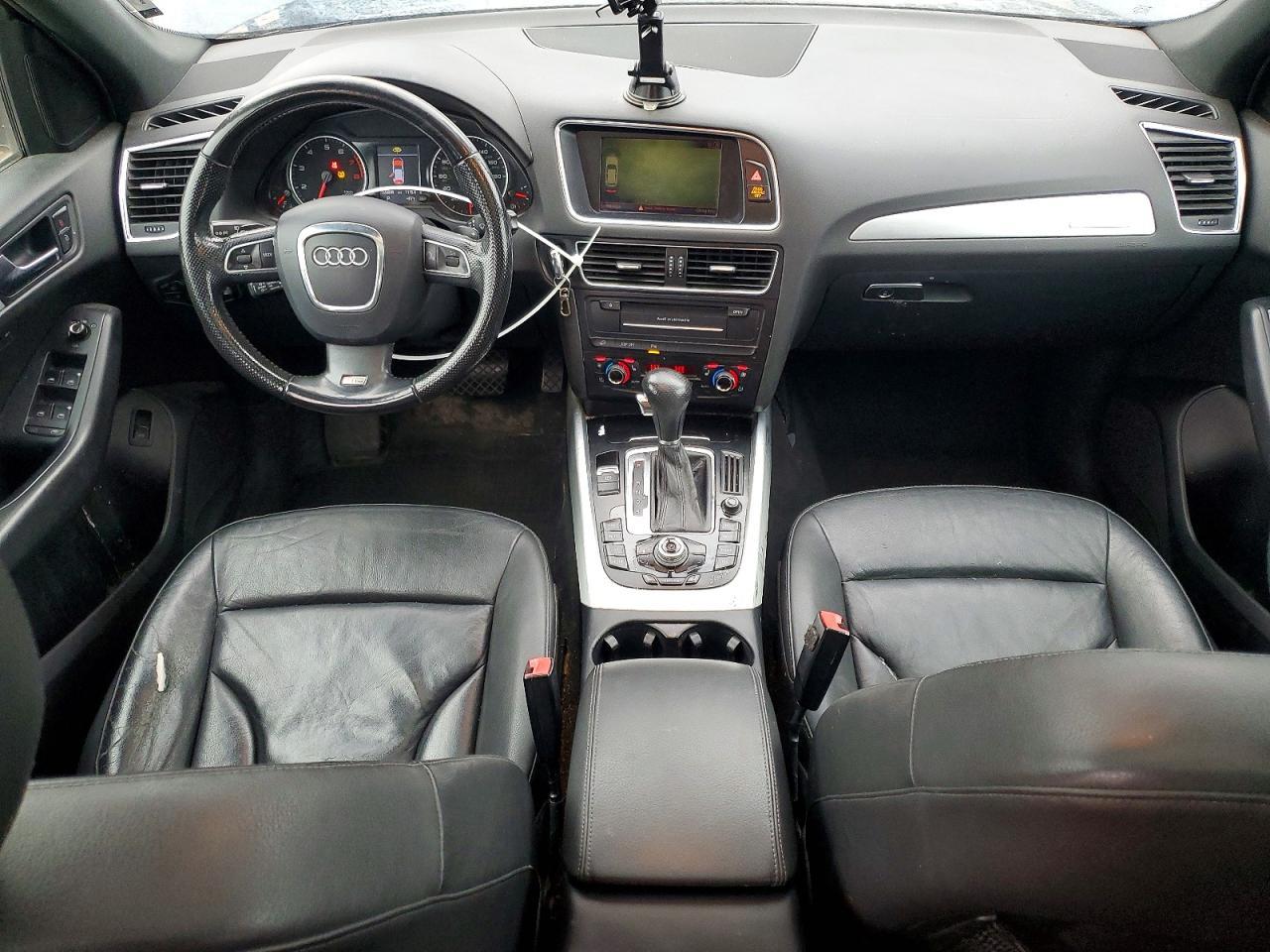 2009 AUDI Q5