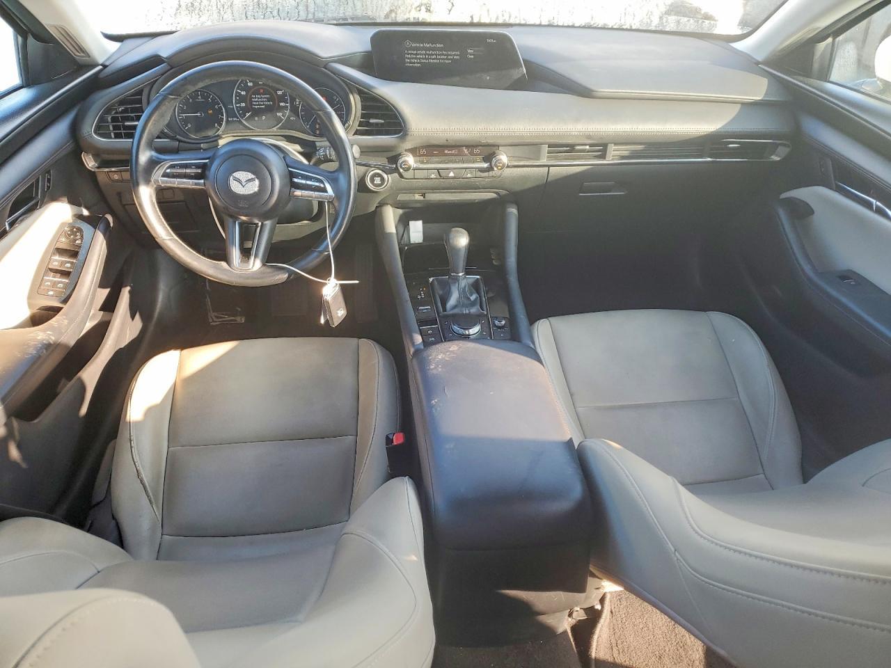 2019 MAZDA 3