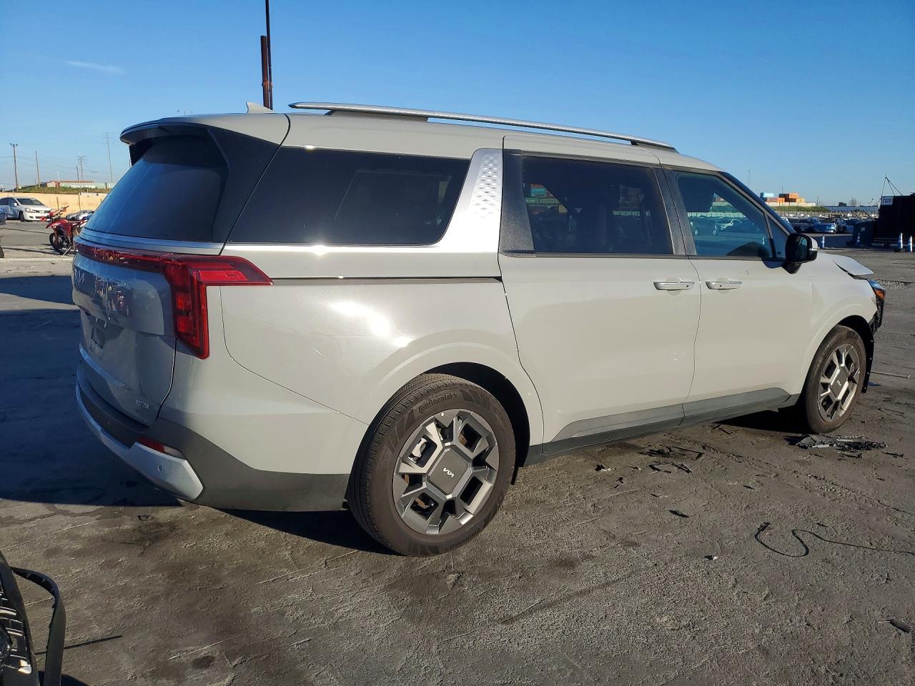 2025 KIA Carnival
