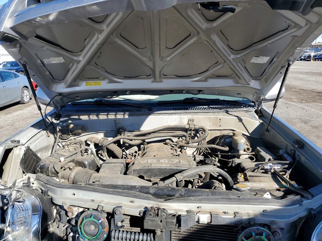 2005 TOYOTA Sequoia