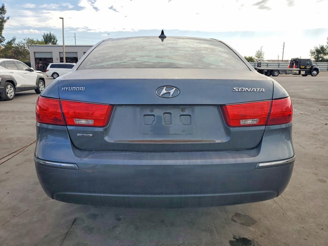 2009 HYUNDAI SONATA