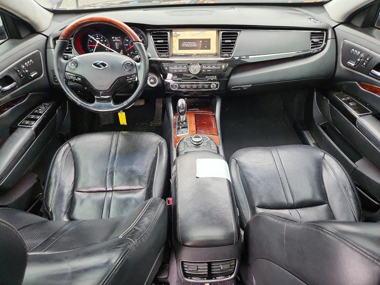 2015 KIA K900