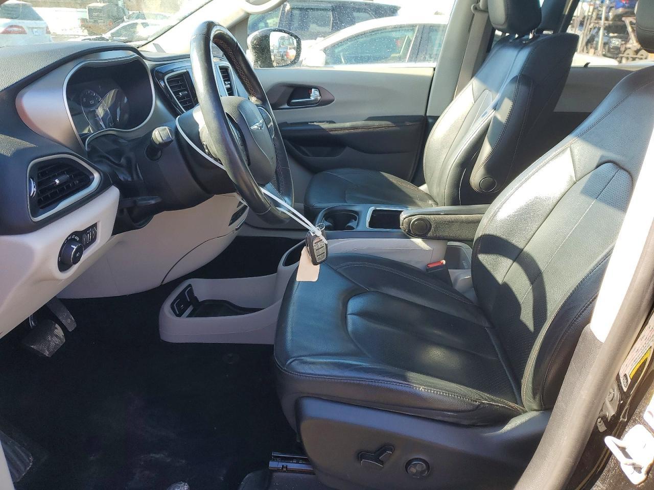 2020 CHRYSLER Pacifica