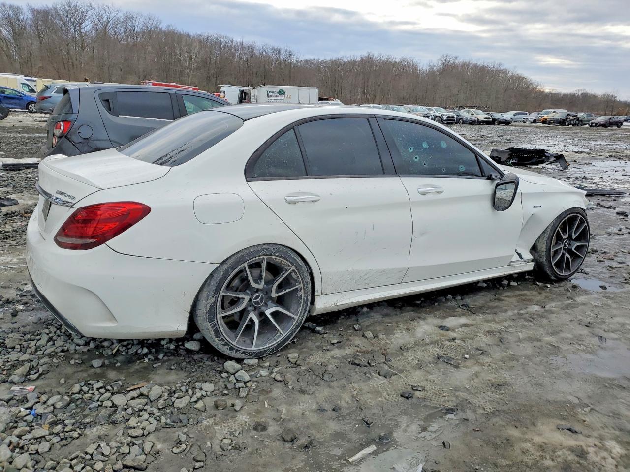 2016 MERCEDES-BENZ C-CLASS
