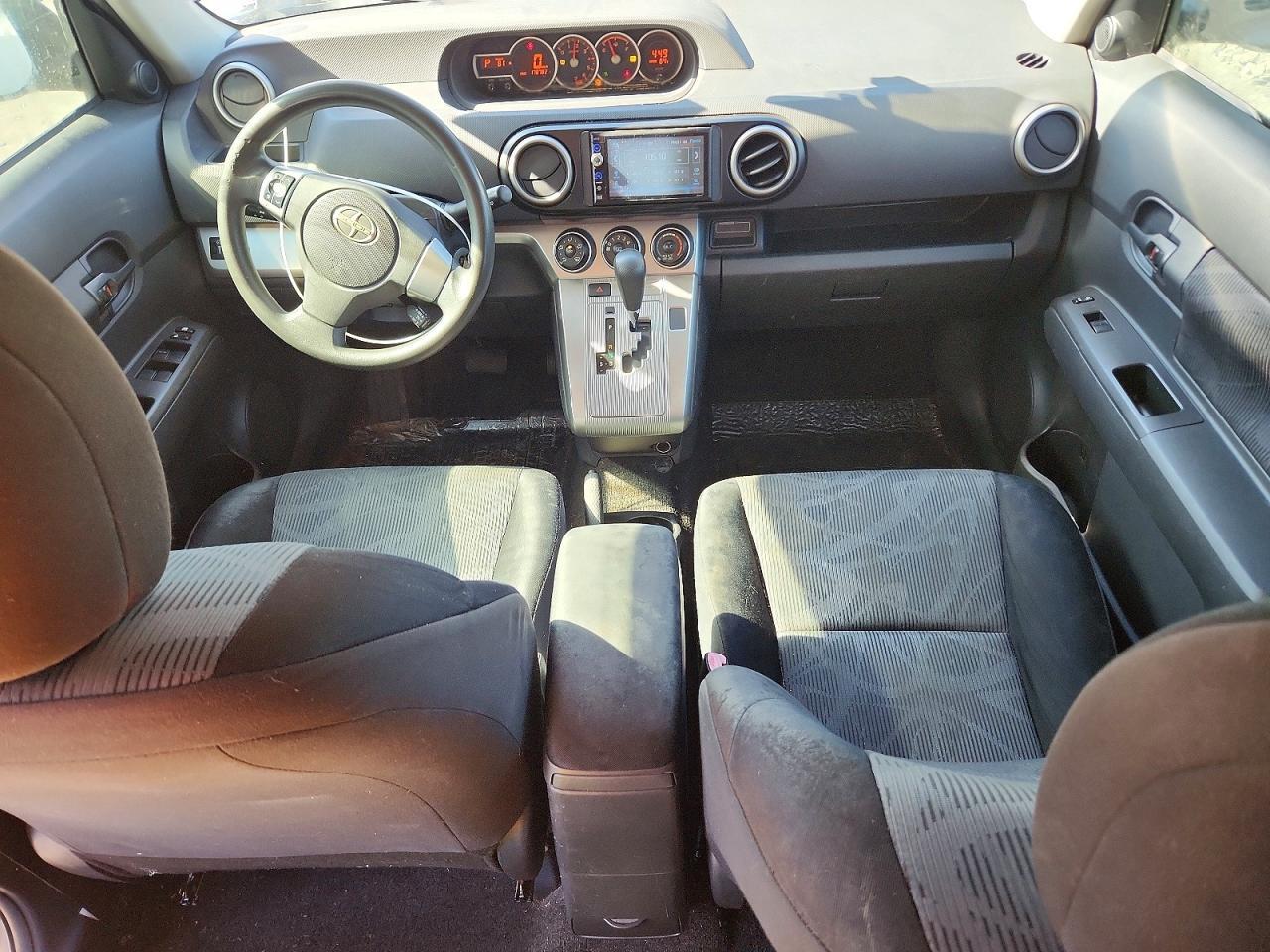 2011 TOYOTA SCION
