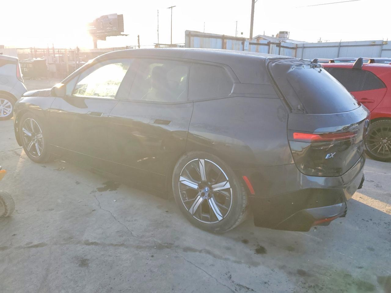 2022 BMW iX