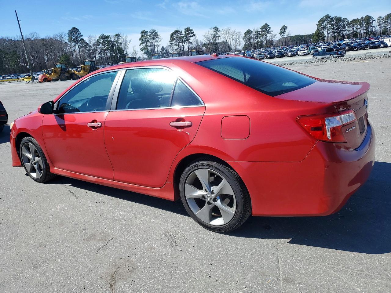 2012 TOYOTA CAMRY