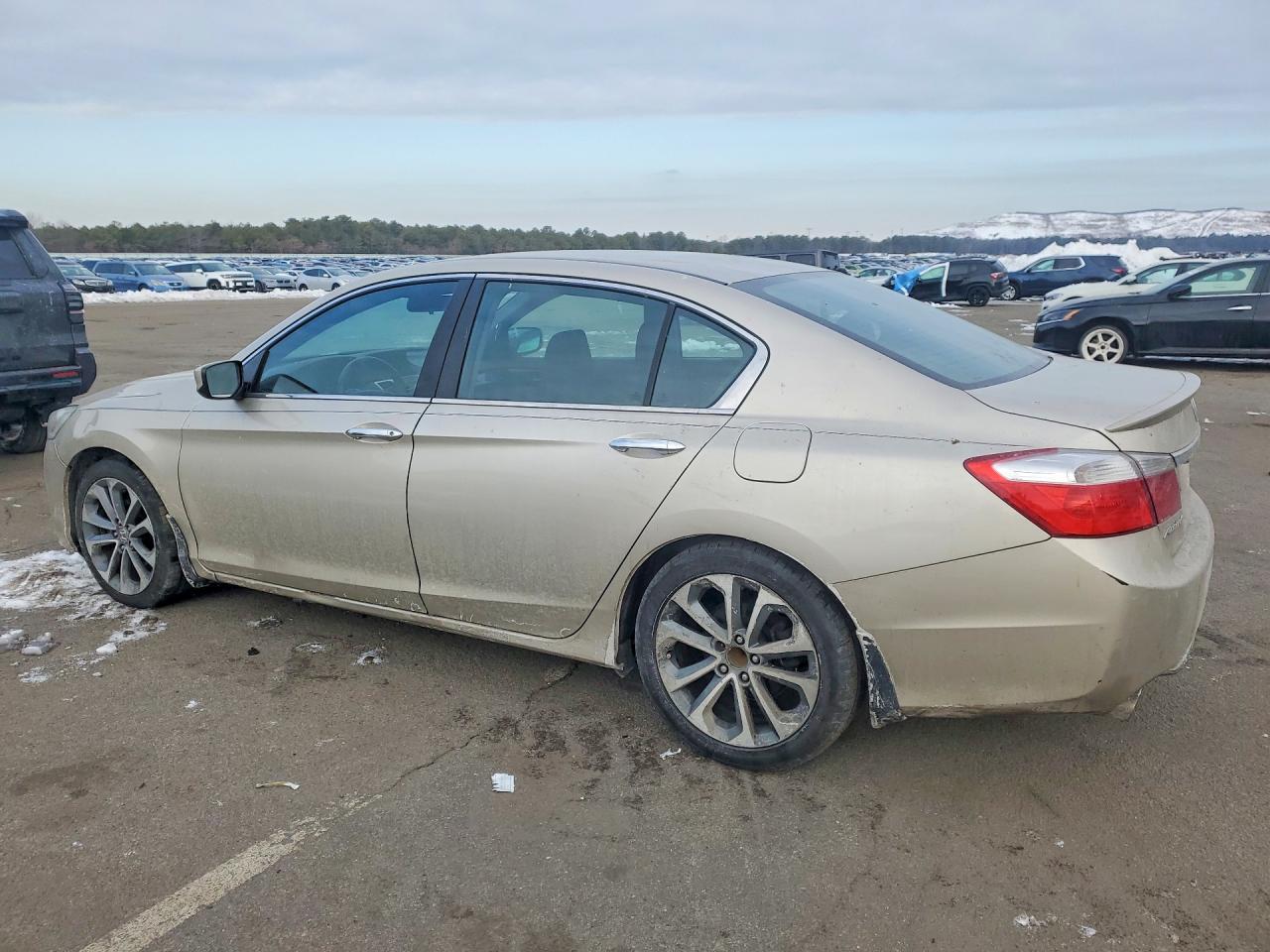 2015 HONDA ACCORD
