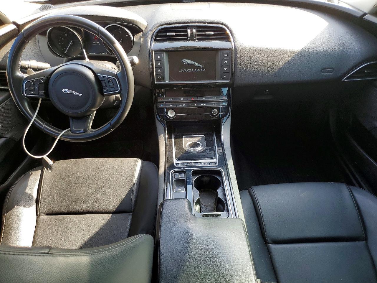 2018 JAGUAR XE