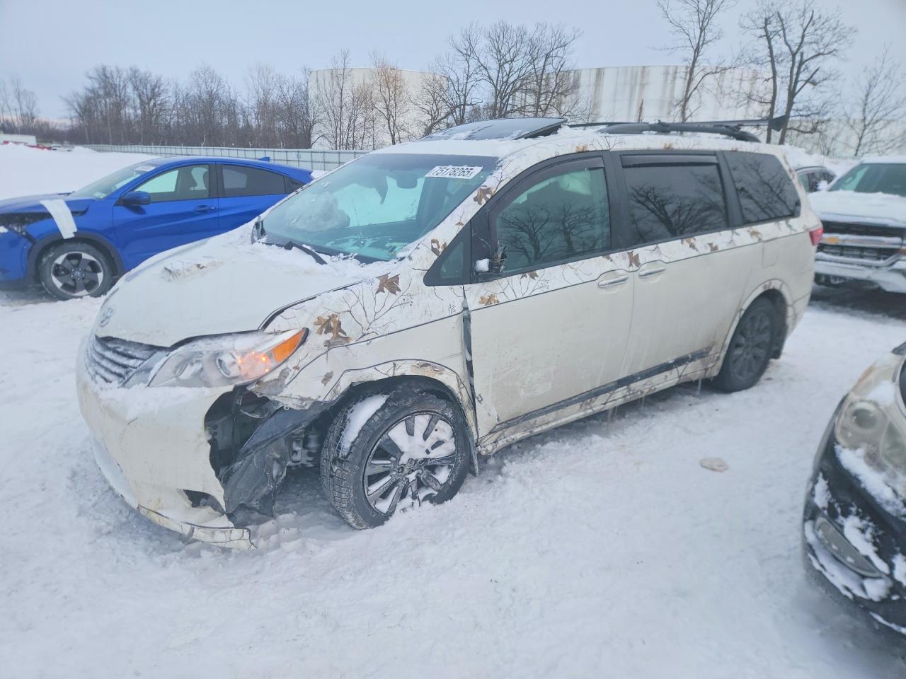 2017 TOYOTA SIENNA