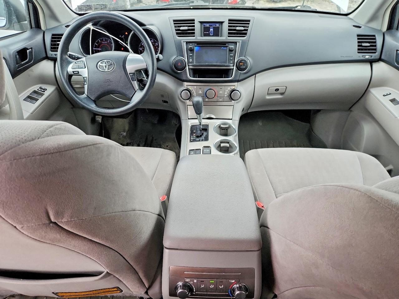 2013 TOYOTA HIGHLANDER