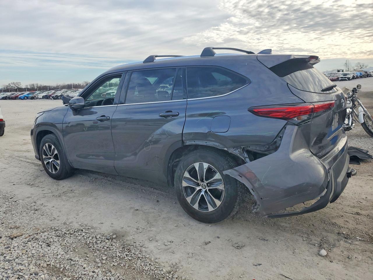 2021 TOYOTA HIGHLANDER