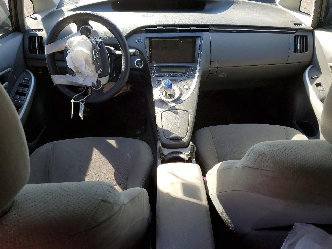 2011 TOYOTA PRIUS