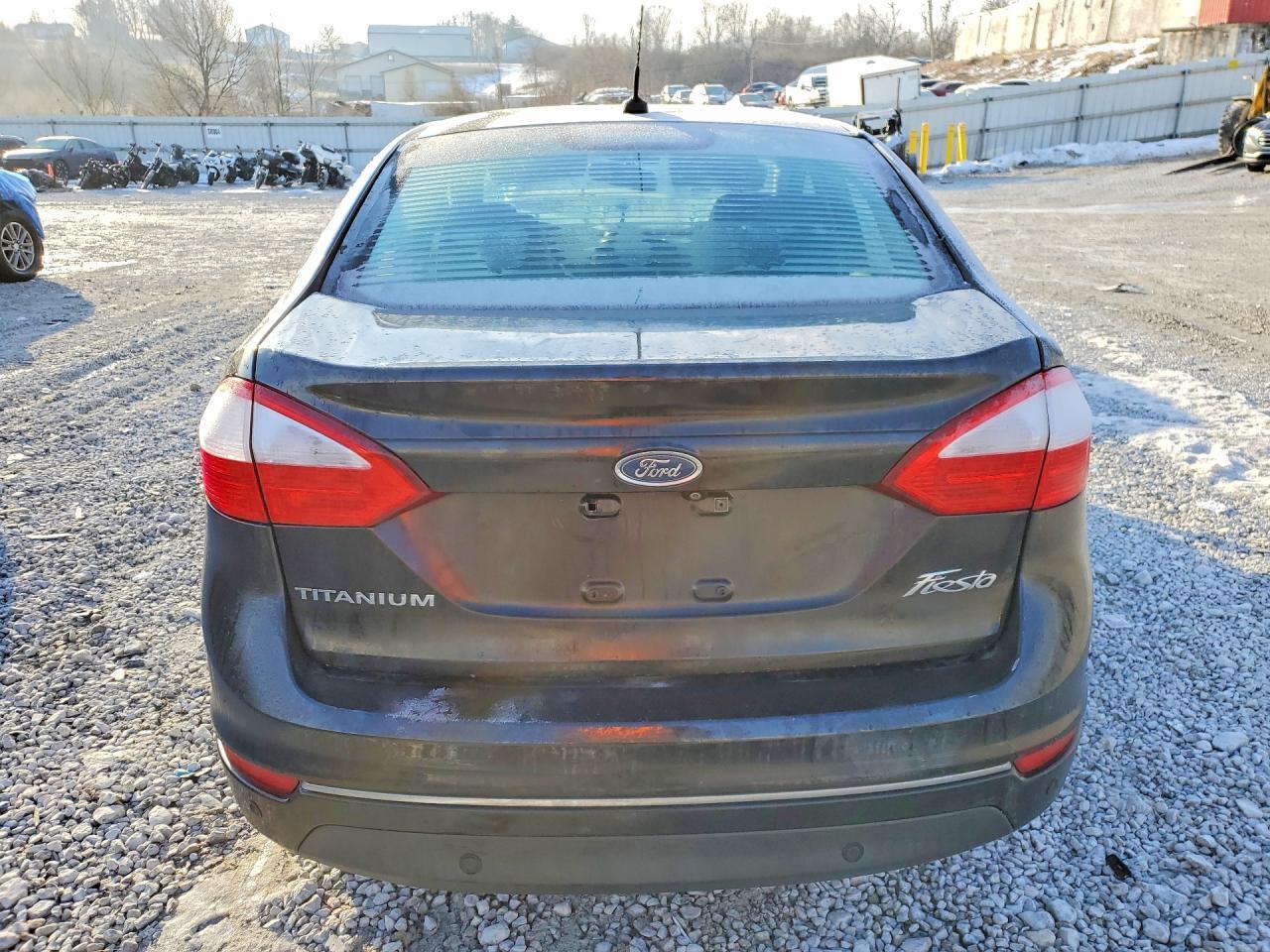 2015 FORD Fiesta