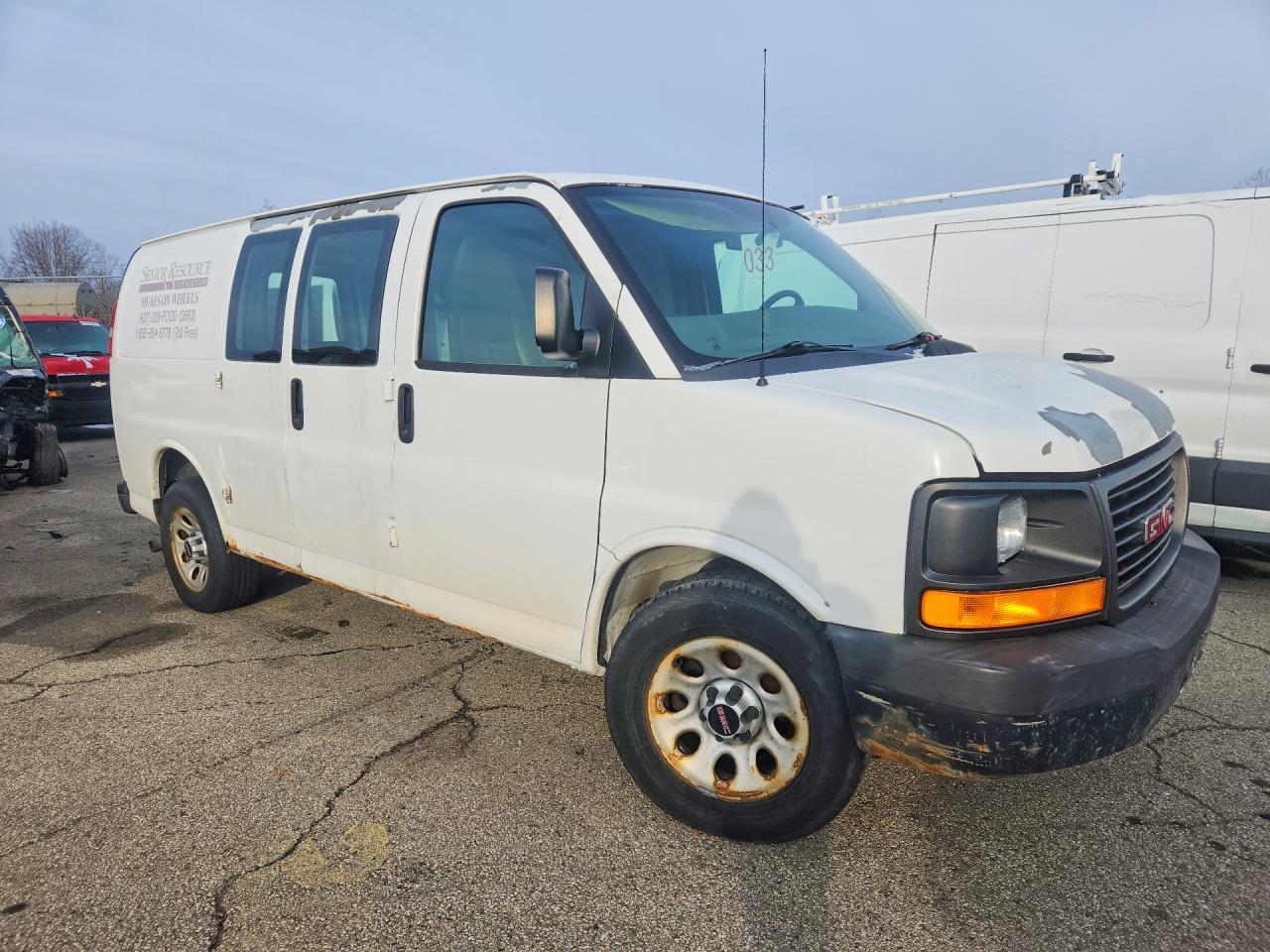 2011 GMC Savana