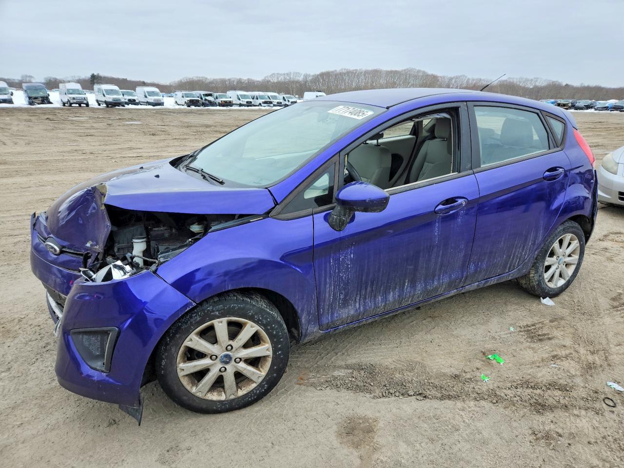 2011 FORD Fiesta