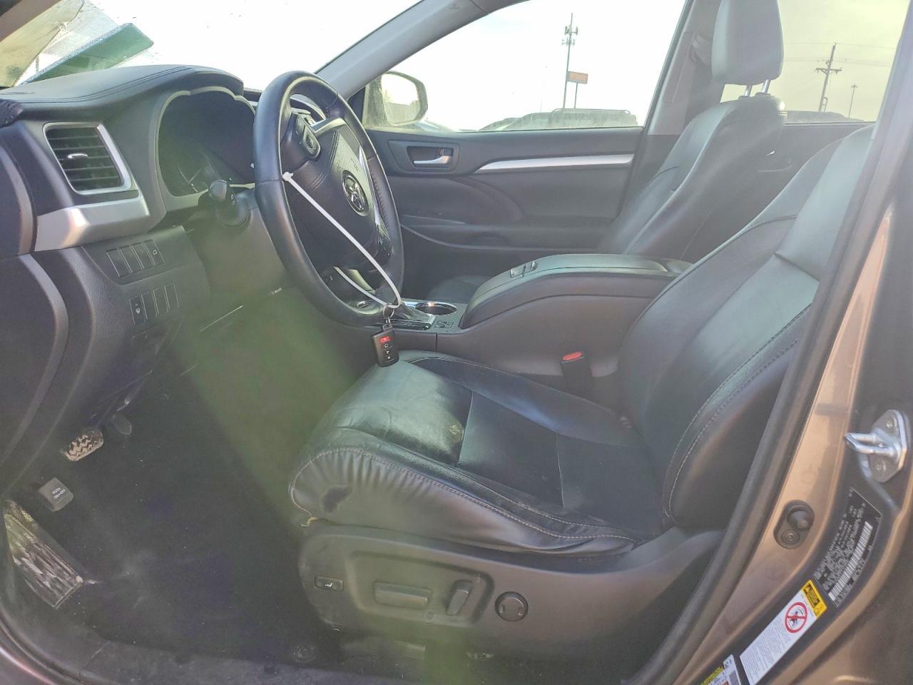 2015 TOYOTA HIGHLANDER