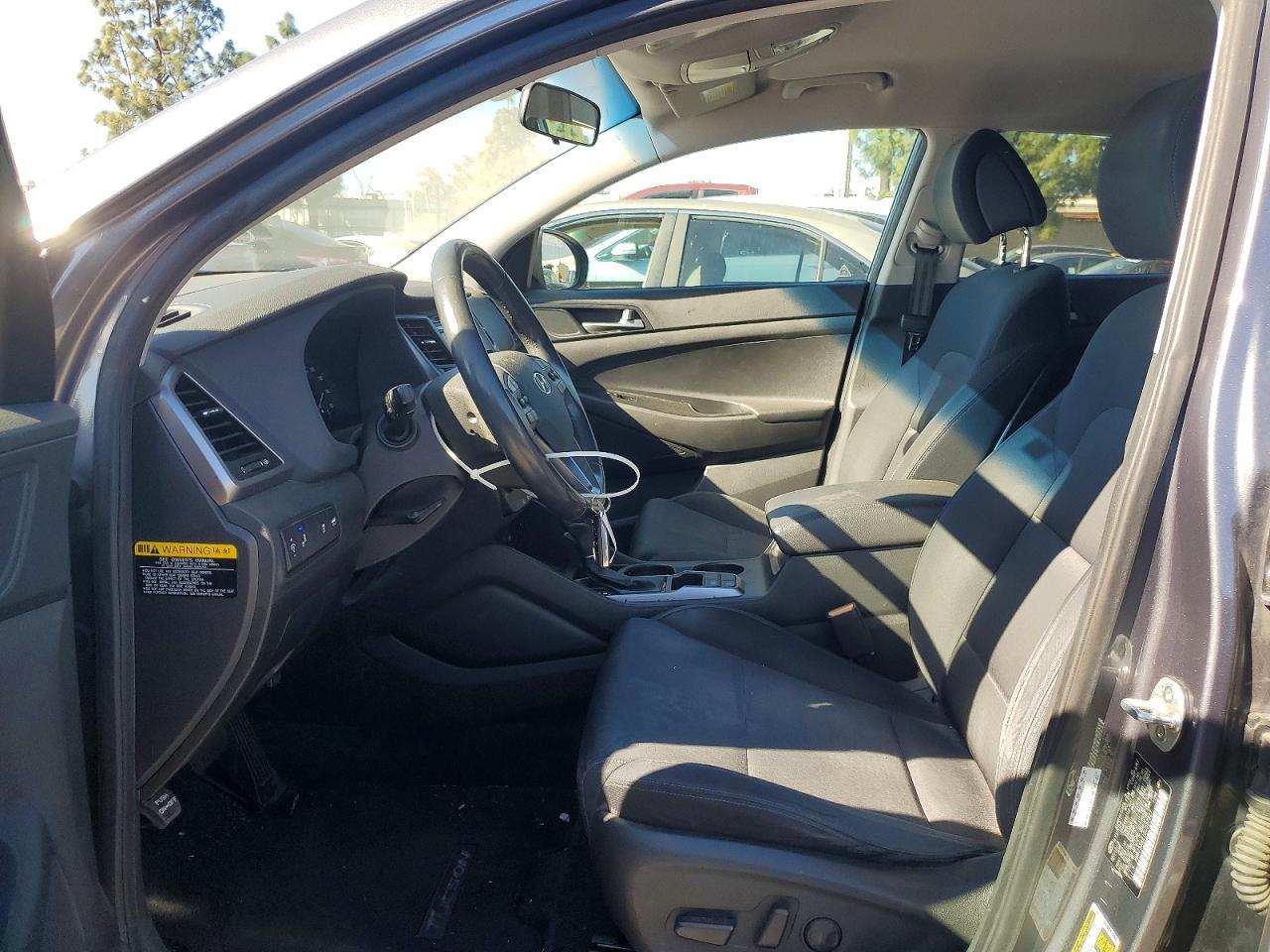 2016 HYUNDAI TUCSON