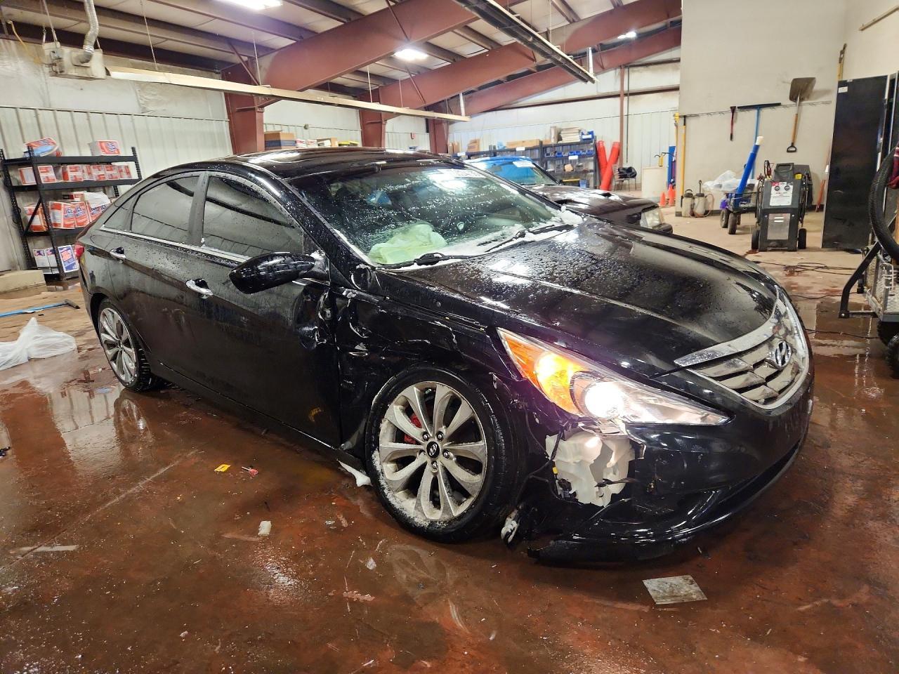 2011 HYUNDAI SONATA