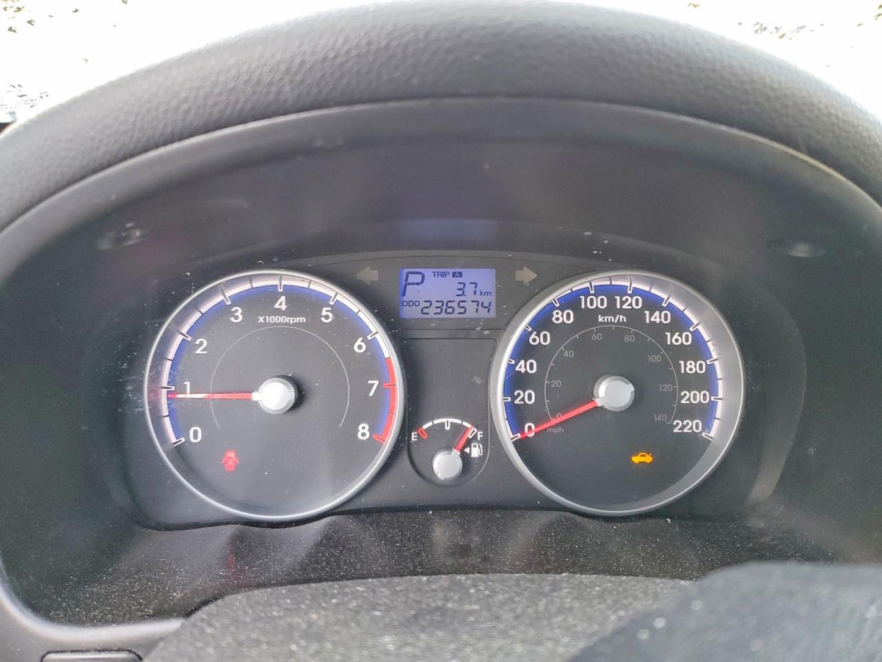 2011 HYUNDAI ACCENT