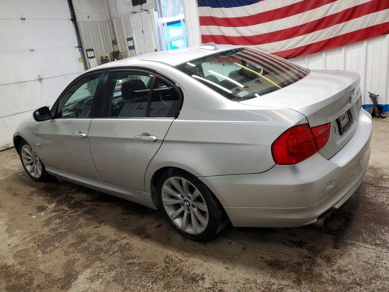 2011 BMW 3 SERIES