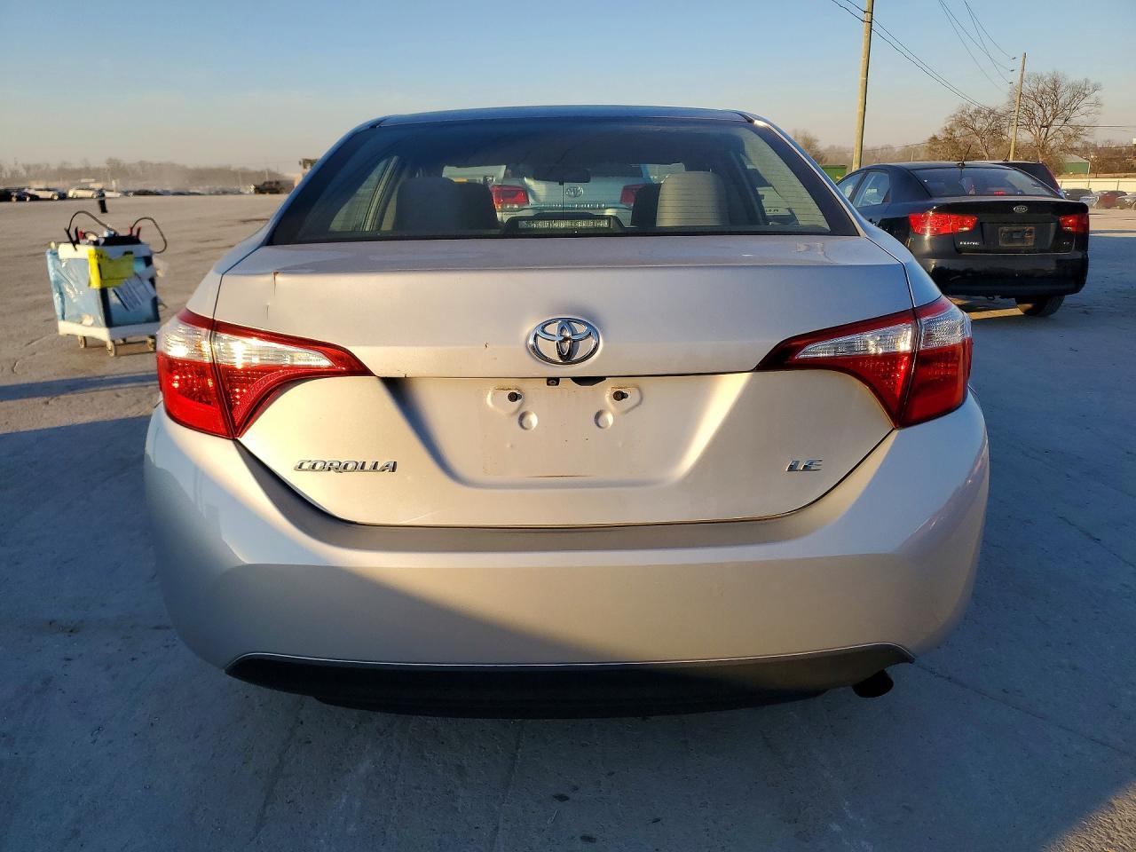 2015 TOYOTA COROLLA