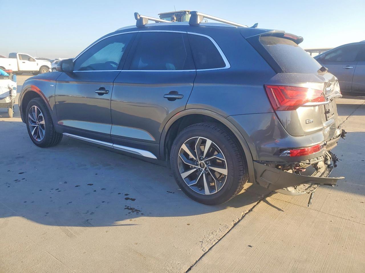 2022 AUDI Q5