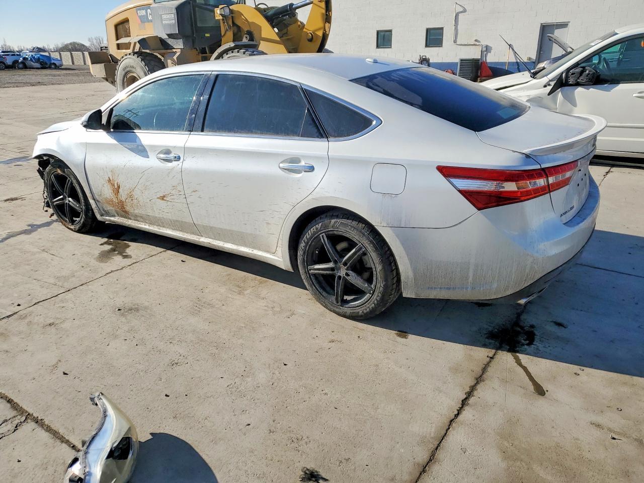 2014 TOYOTA Avalon