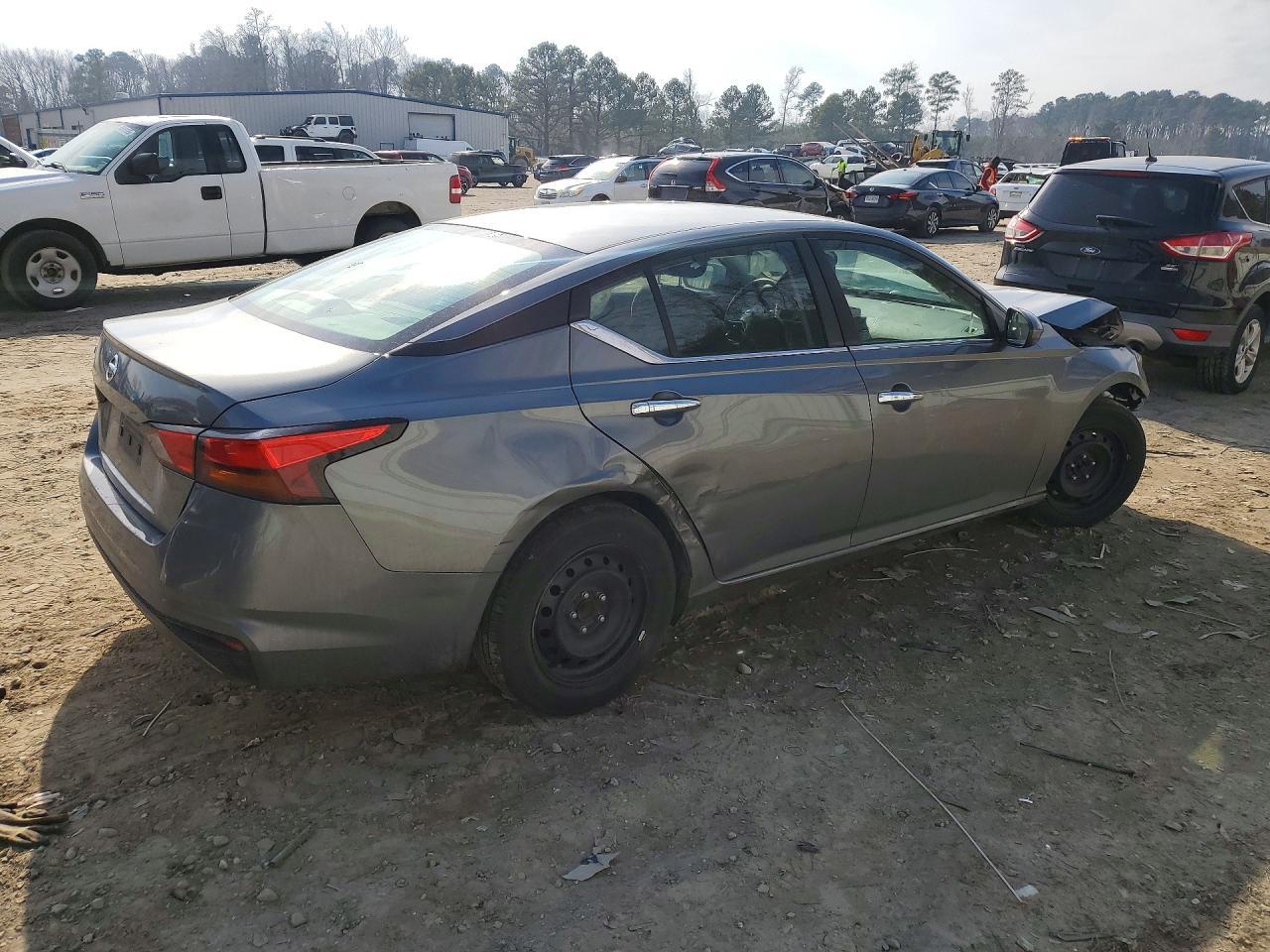 2022 NISSAN ALTIMA